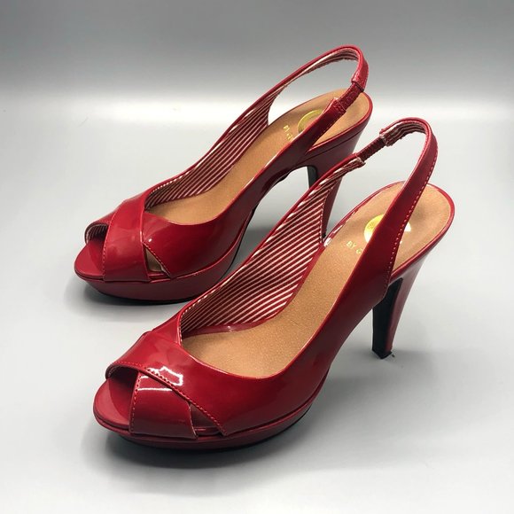 G by Guess Missie Red Leather Heels Size 7M - Picture 3 of 15
